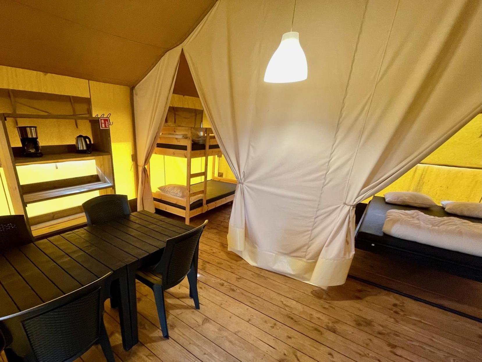 Safaritent At Camping Gt Keiheuvel Balen Phòng bức ảnh